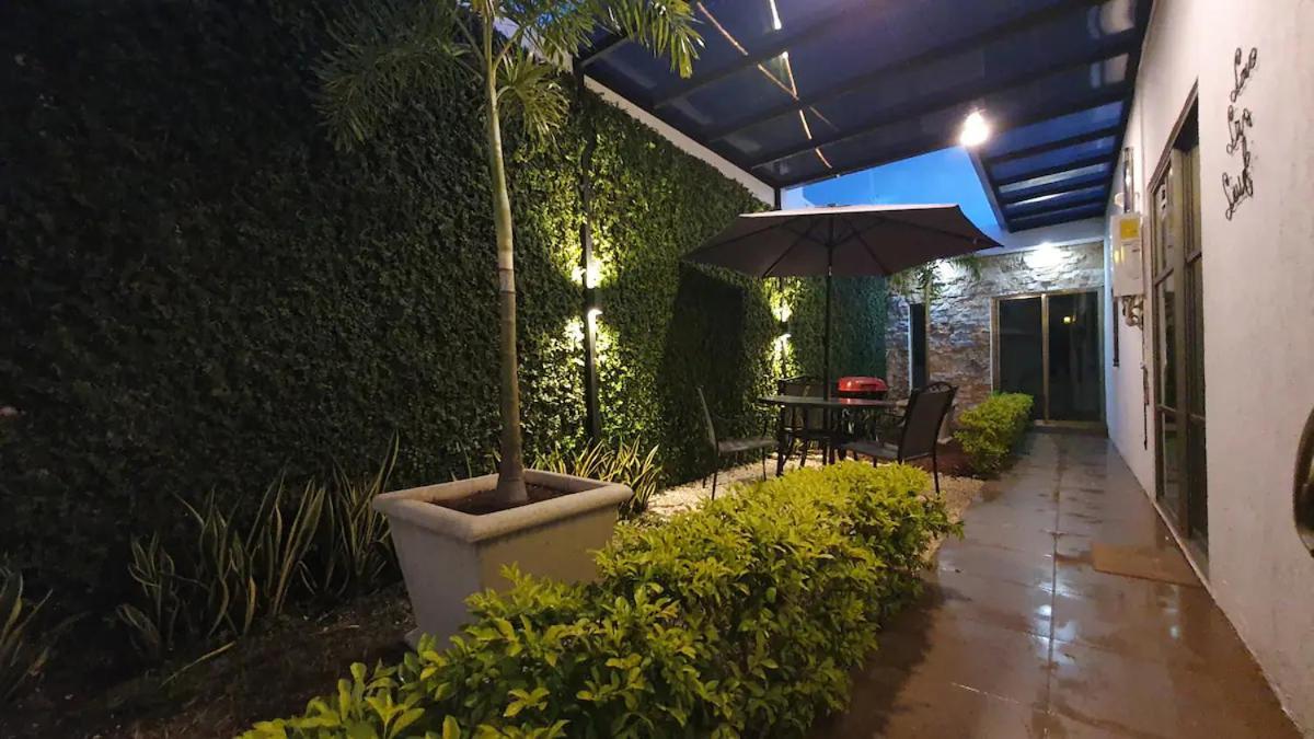 Casa Hector, Con Jacuzzi, Cerca Del Foro Gnp. Villa Mérida Dış mekan fotoğraf