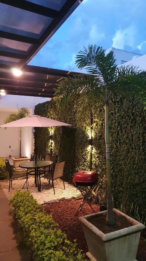 Casa Hector, Con Jacuzzi, Cerca Del Foro Gnp. Villa Mérida Dış mekan fotoğraf