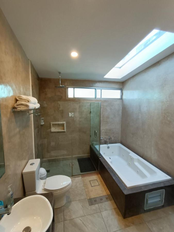 Casa Hector, Con Jacuzzi, Cerca Del Foro Gnp. Villa Mérida Dış mekan fotoğraf
