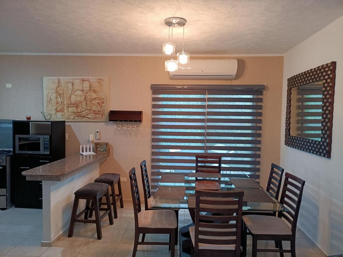 Casa Hector, Con Jacuzzi, Cerca Del Foro Gnp. Villa Mérida Dış mekan fotoğraf