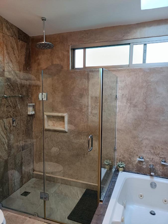 Casa Hector, Con Jacuzzi, Cerca Del Foro Gnp. Villa Mérida Dış mekan fotoğraf