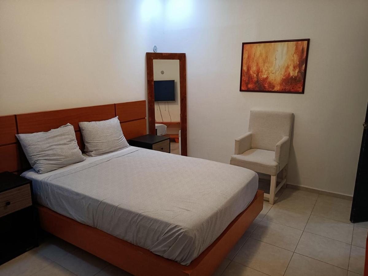 Casa Hector, Con Jacuzzi, Cerca Del Foro Gnp. Villa Mérida Dış mekan fotoğraf
